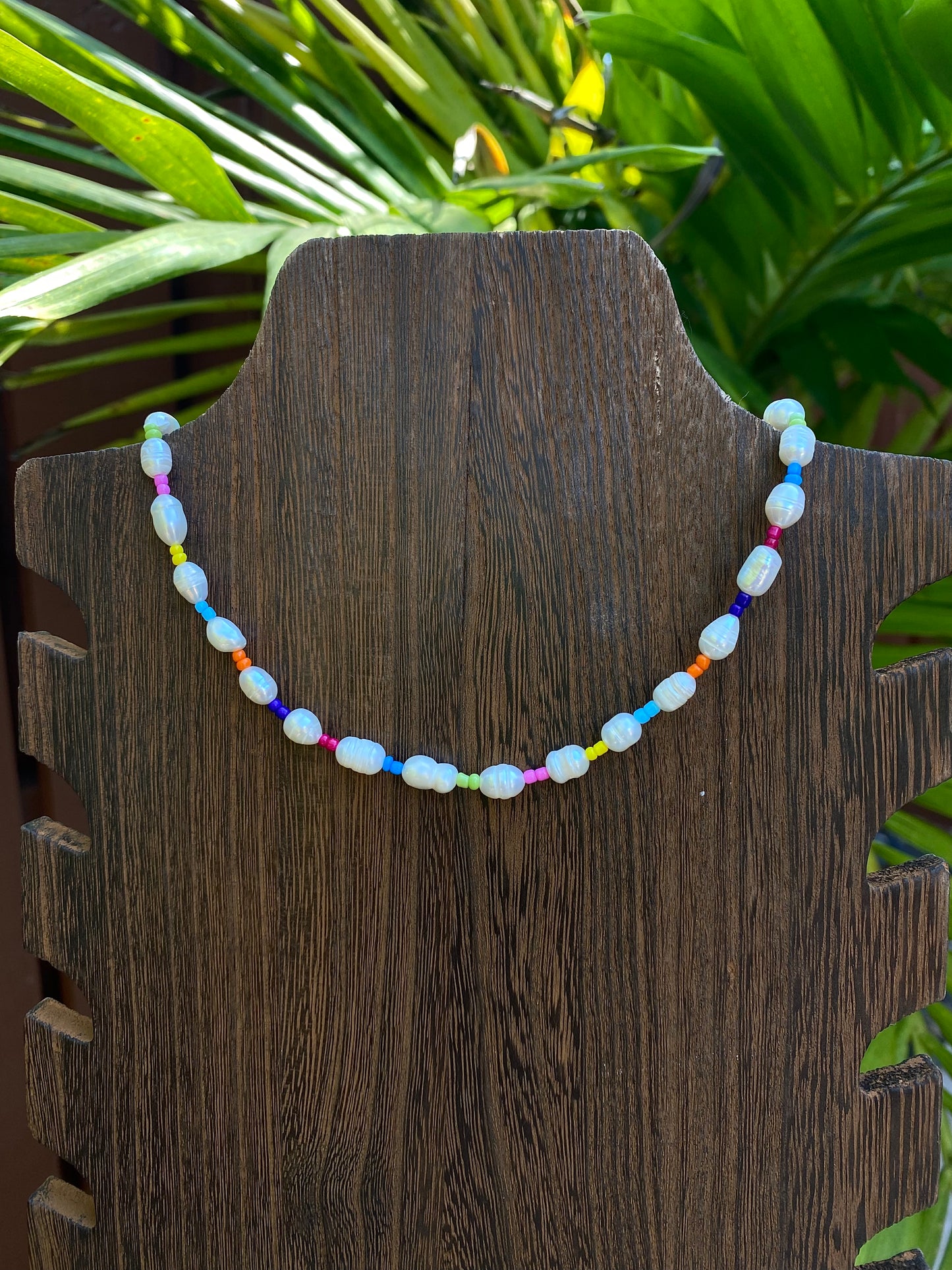 Aruba choker